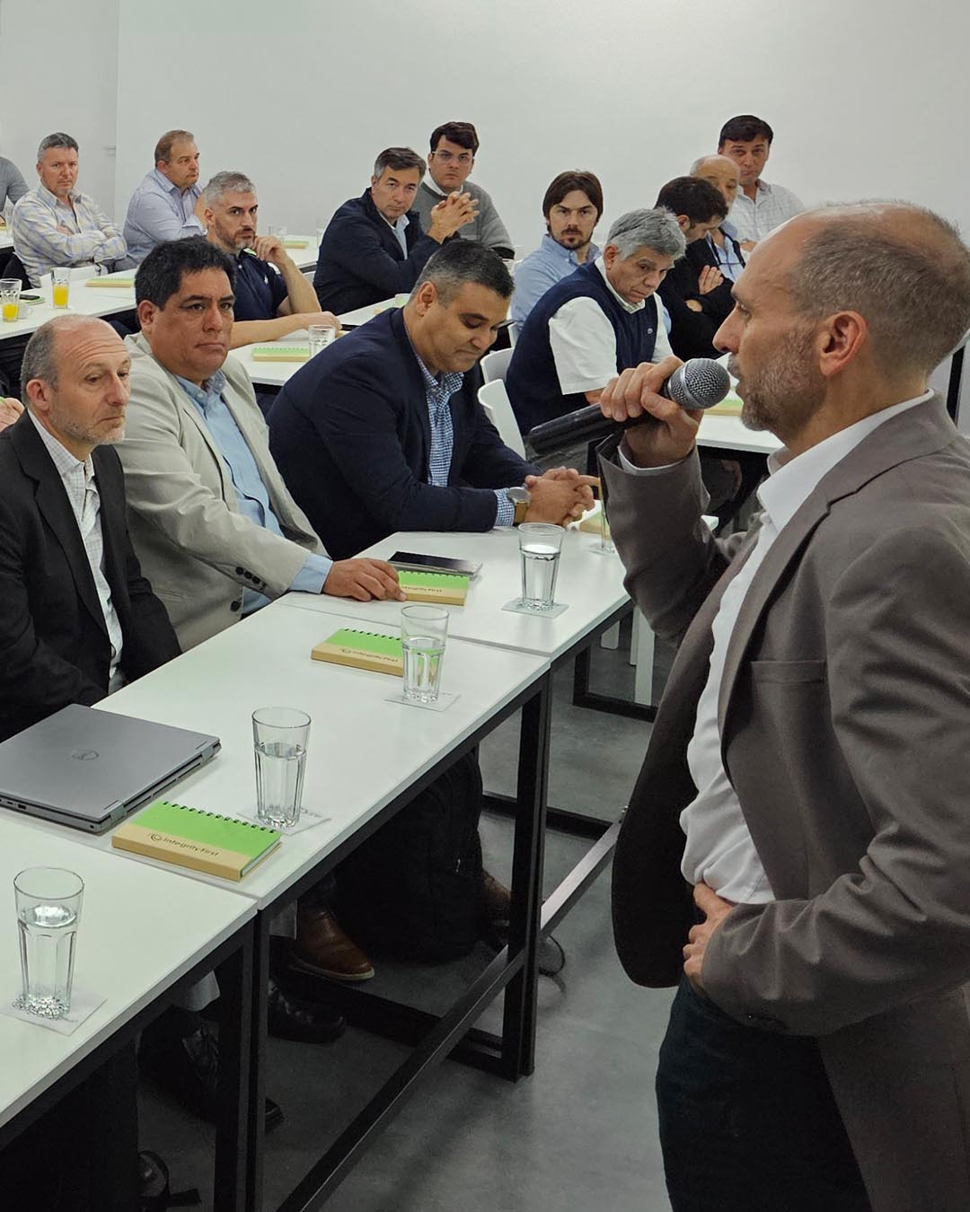 Visita Gas Nea